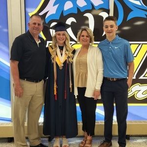 Meet your Posher, Tina